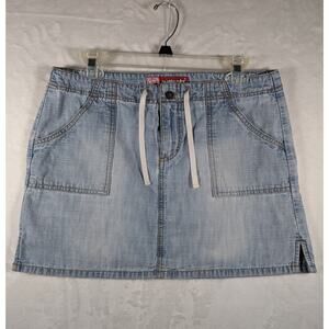 Outlook mini Skirt sz 9 Denim/ ChambrayLight wash W32"H 39"Length15"